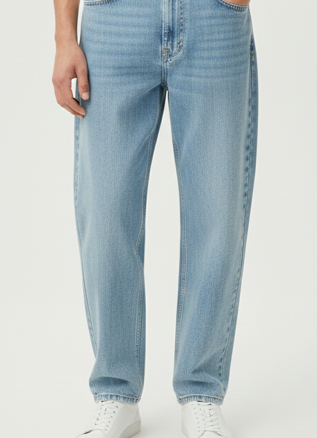 Washed Baggy Fit Detailed Jeans